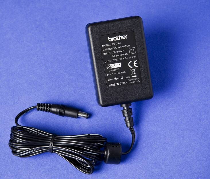 Verkkolaite BROTHER AD-24ES-EU - Tarrakirjoittimet Brother - 121974 - 1